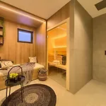 Luxury Lord And Lady Villa *