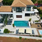 Luxury Lord And Lady
