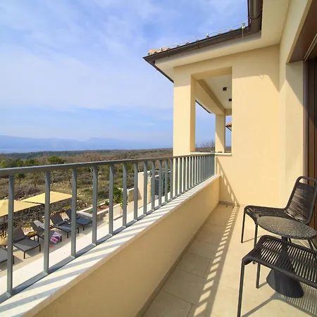Luxury Lord And Lady Villa Pinezići