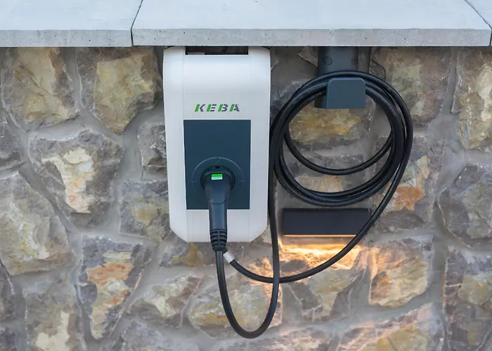 Luxury Lord And Lady Pinezići